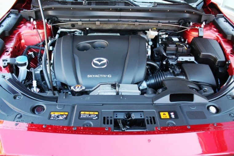 Mazda CX-5, SKYACTIV-G, barva červená