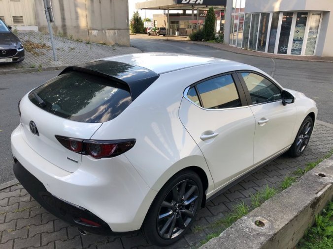 Mazda 3, 2.0i G 122K, barva bílá