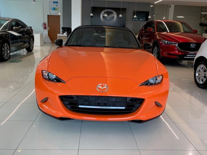 Mazda MX-5, 2,.0G184, barva oranžová