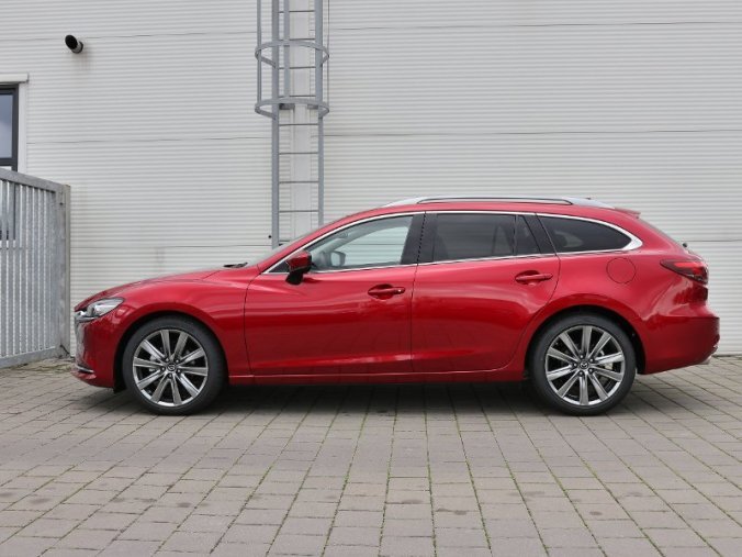 Mazda 6, 2,5i Skyactiv-G 194k/143kW AT, barva červená