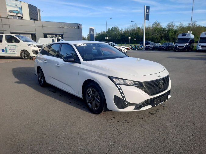 Peugeot 308, Peugeot 308 SW Active Pack PureTech 130 MAN6, barva bílá