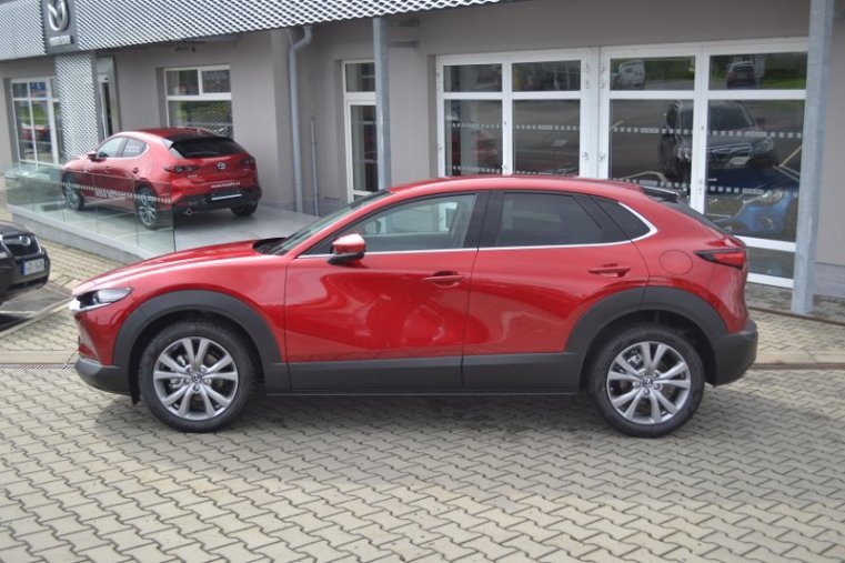 Mazda CX-30, 2,0 122k, barva červená