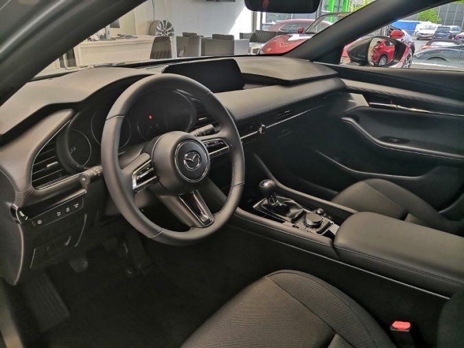 Mazda 3, 2.0i G122, barva šedá