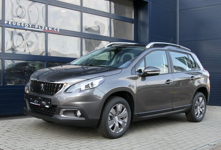 Peugeot 2008, Active 1.2 PureTech 110, barva šedá