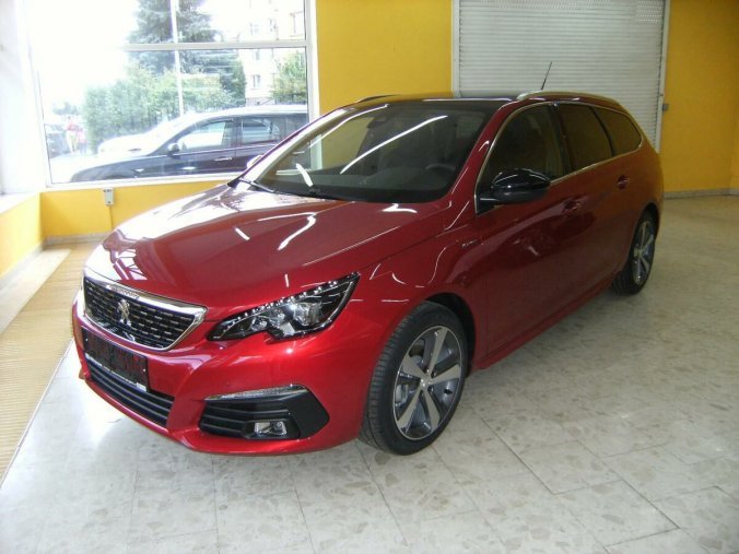 Peugeot 308, SW GT-LINE 1,2 130k EAT8 Rezer, barva červená