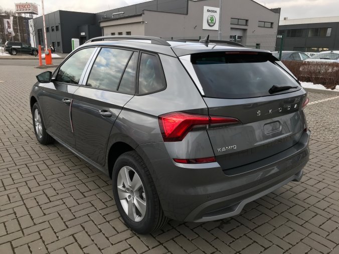 Škoda Kamiq, 1,0 TSI 81 KW 6-stup. mech., barva šedá