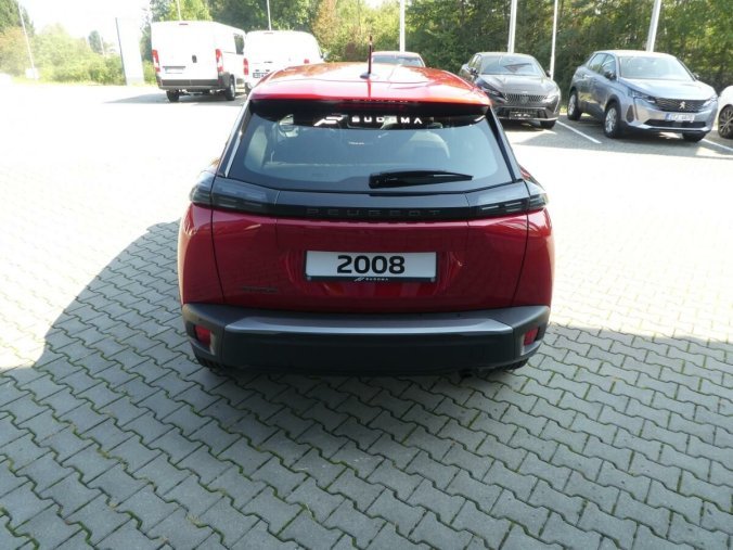 Peugeot 2008, Peugeot 2008 ACTIVE PureTech 100k MAN6, barva červená