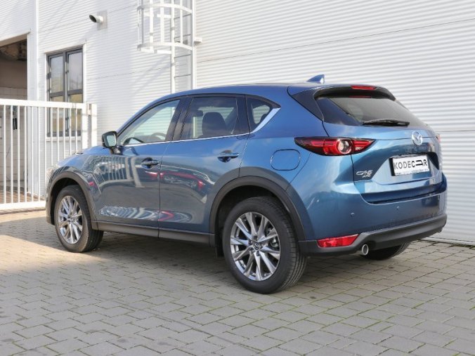 Mazda CX-5, 2,5 Skyactiv-G 194k/143kW AT, barva modrá