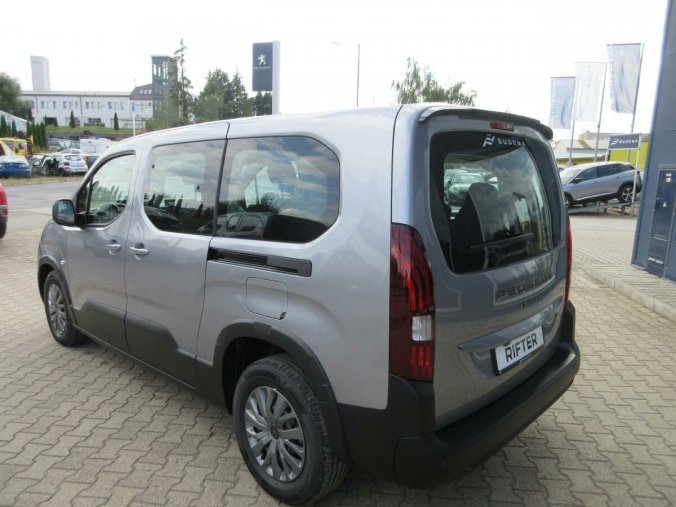 Peugeot Rifter, Peugeot Rifter LONG ALLURE BlueHDi 130 MAN6, barva šedá