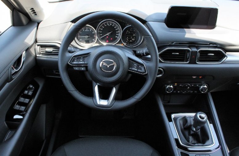 Mazda CX-5, 2.0G165k AWD, barva červená