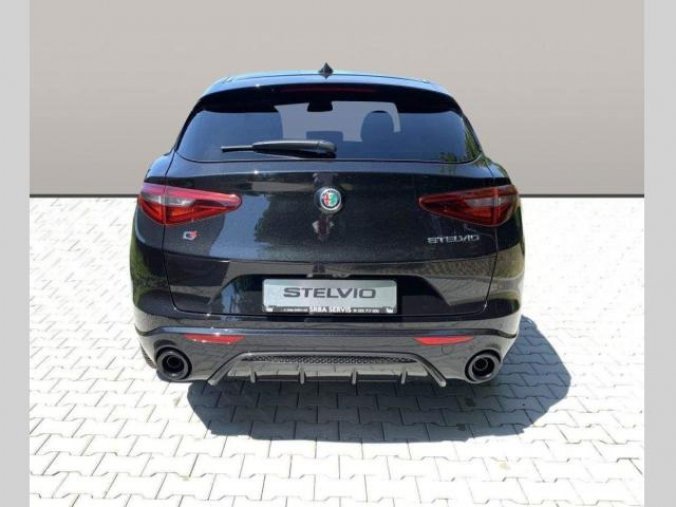 Alfa Romeo Stelvio, 2.0 Turbo 280k Q4 VELOCE, barva černá