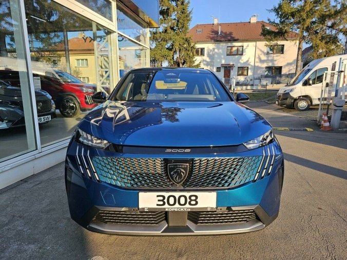 Peugeot 3008, Peugeot 3008 GT Hybrid 136 e-DCS6, barva modrá