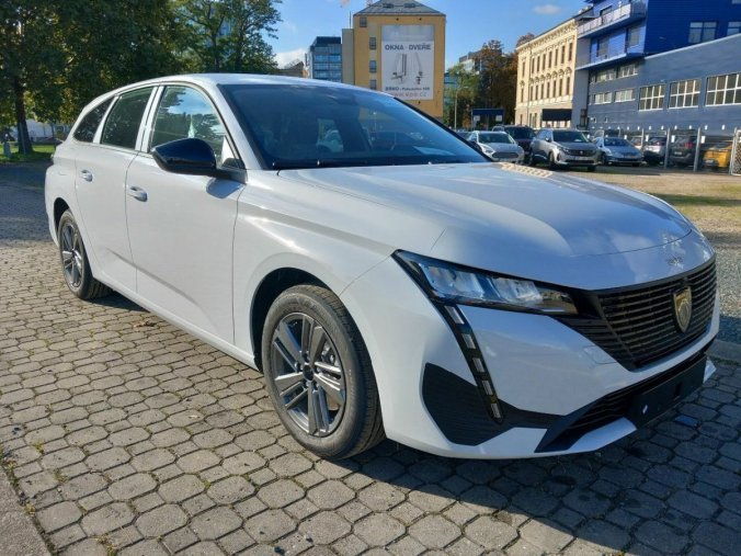 Peugeot 308, Peugeot 308 SW ACTIVE PureTech 130 S&S, barva bílá