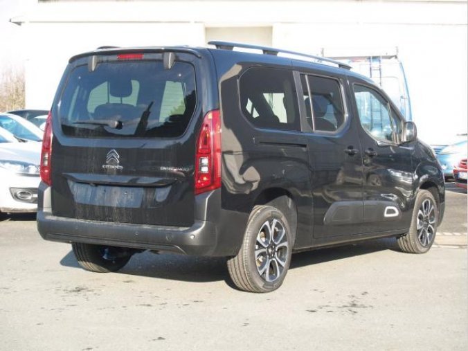 Citroën Berlingo, XL Shine 1,2PT 130 EAT8 7míst, barva černá