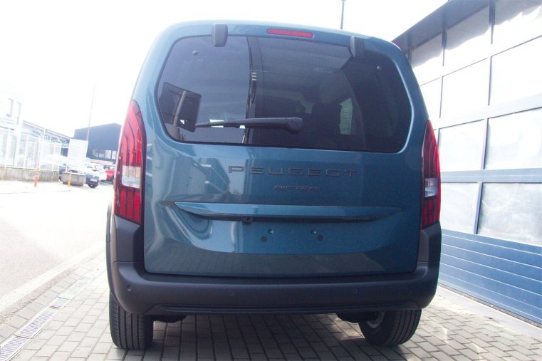 Peugeot Rifter, Peugeot Rifter Allure 1.5 BlueHDI 100 MAN6, barva modrá