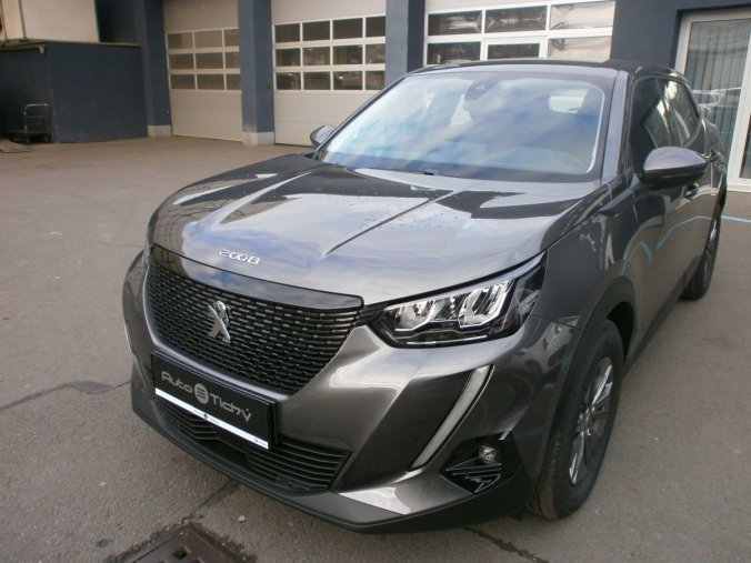 Peugeot 2008, Active 1,2 PureTech 130 96 kW, barva šedá