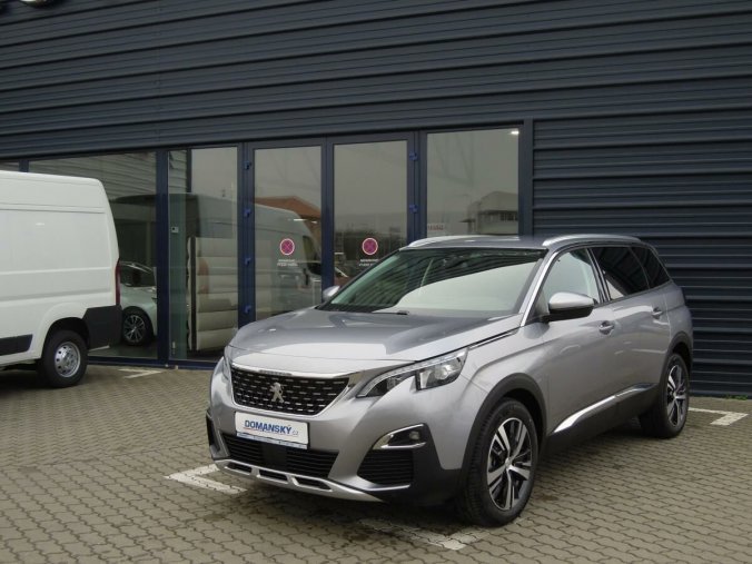 Peugeot 5008, ALLURE 1,5 BlueHDi 130 MAN6, barva zelená