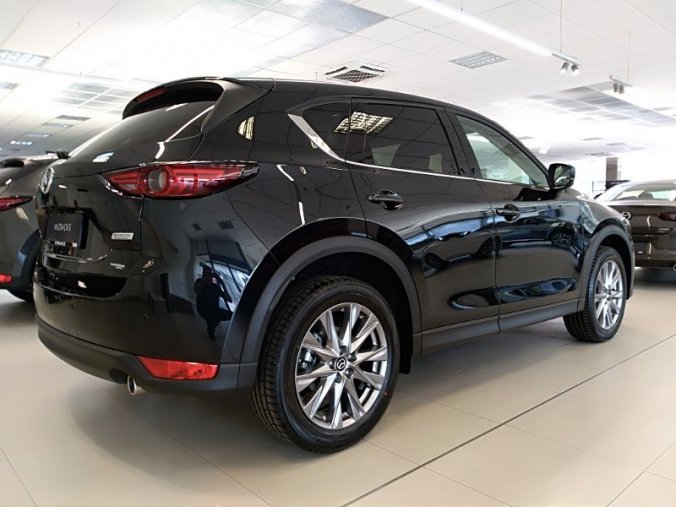 Mazda CX-5, 2,5G 194k AT AWD, barva černá