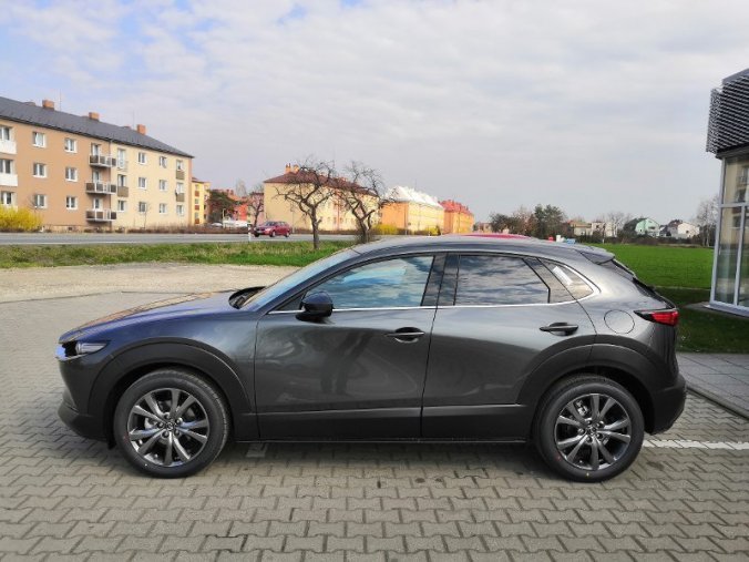 Mazda CX-30, 2,0sky-X 132kW/180k GT, barva šedá