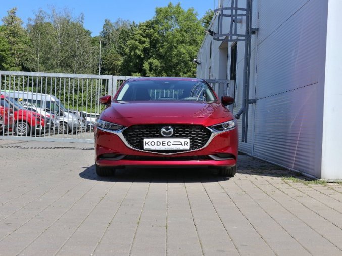 Mazda 3, 2,0 Skyactiv-G 122k/90kW MAN, barva červená