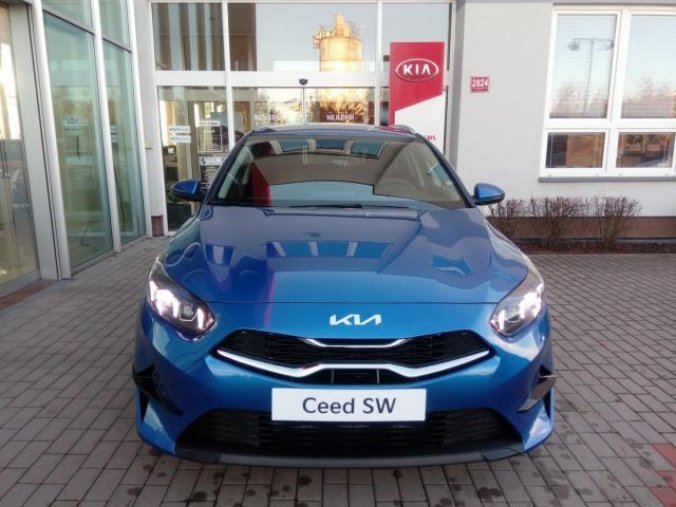 Kia Ceed, SW 1.5 T-GDi  TOP 17 ALU MY23, barva modrá