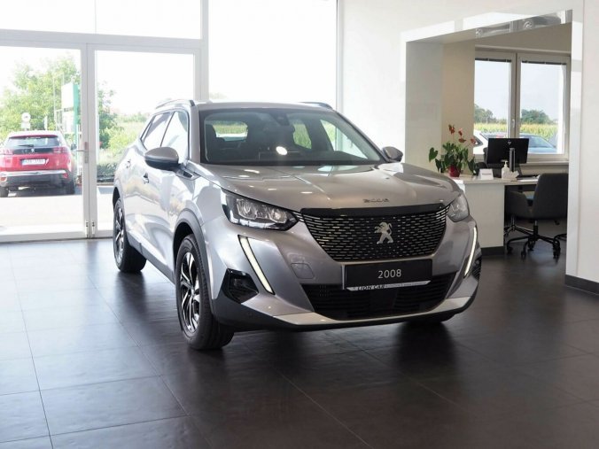 Peugeot 2008, ALLURE 1.2 130k MAN6, barva šedá