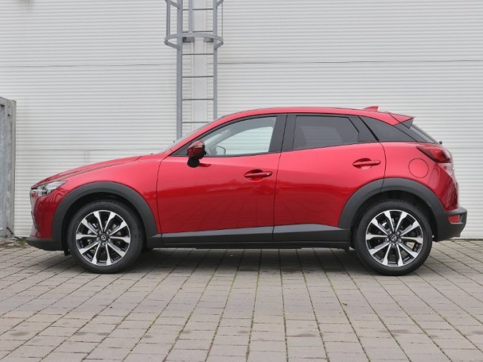 Mazda CX-3, 2,0 Skyactiv-G 89kW/121k 6MAN, barva červená