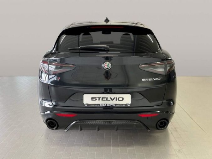 Alfa Romeo Stelvio, 2.0 Turbo 280k Q4 VELOCE, barva černá