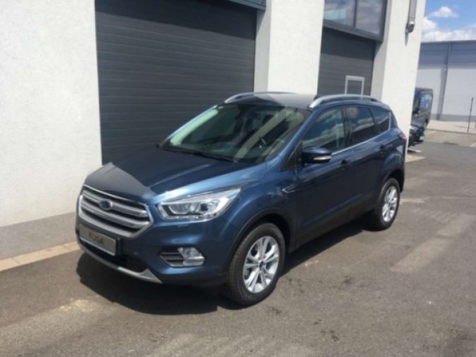 Ford Kuga, 1.5 EcoBoost, barva modrá