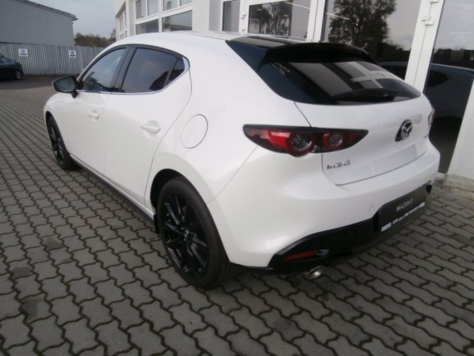 Mazda 3, Skyactiv GT 180, barva bílá