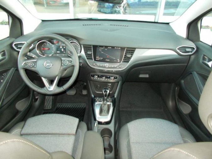 Opel Crossland X, Elegance F 12 XHT (96kW / 130H, barva červená