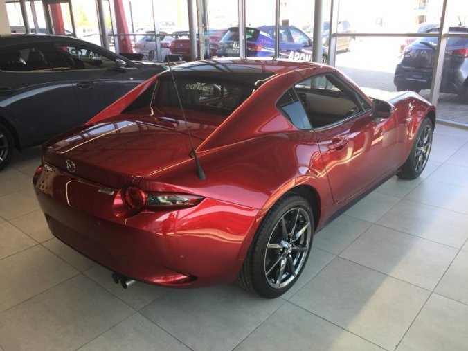 Mazda MX-5, 2,0 Skyactiv-G184, barva červená