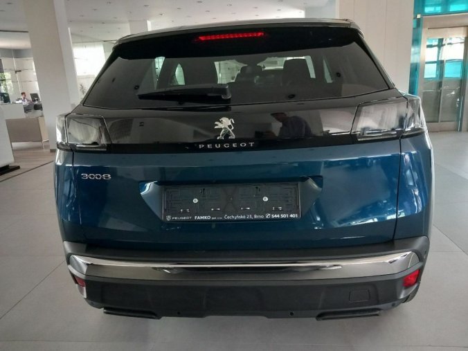 Peugeot 3008, Peugeot 3008 Allure Pack BlueHDI 130 S&, barva modrá