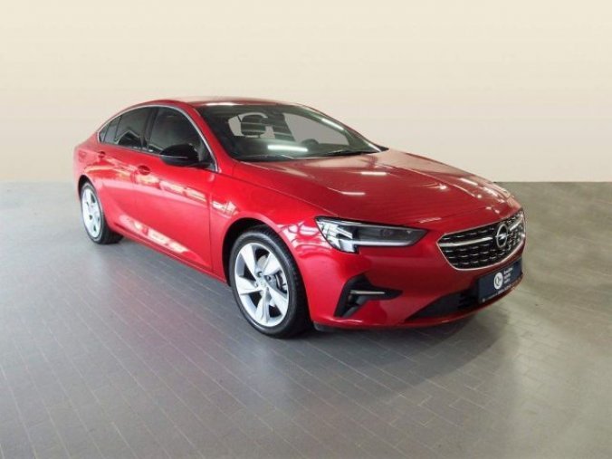 Opel Insignia, Elegance Grand Sport F 2.0 DVH, barva červená