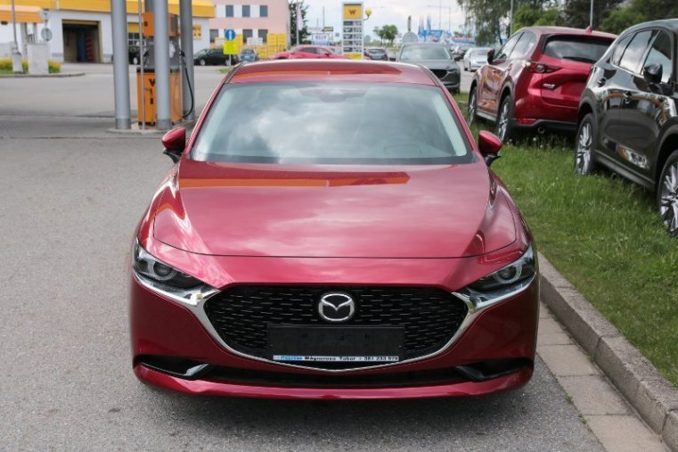 Mazda 3, 2,0 Skyactiv-X180k, barva červená