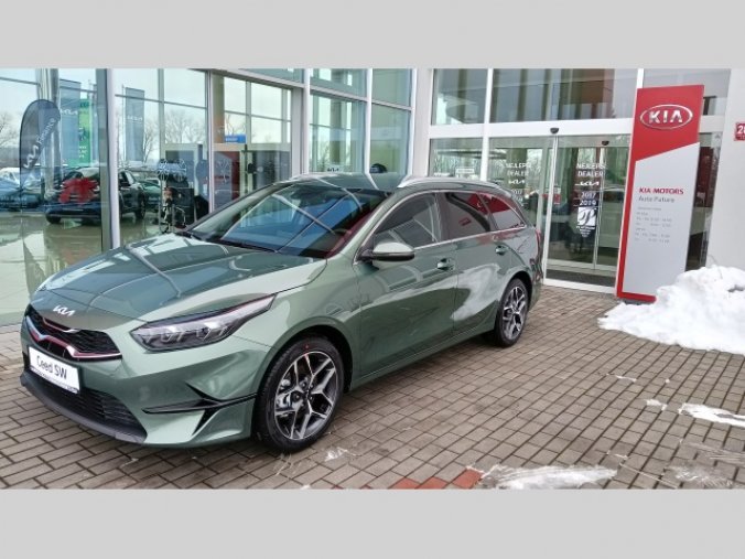 Kia Ceed, SW 1.5 T-GDi TOP ALU 17, barva zelená