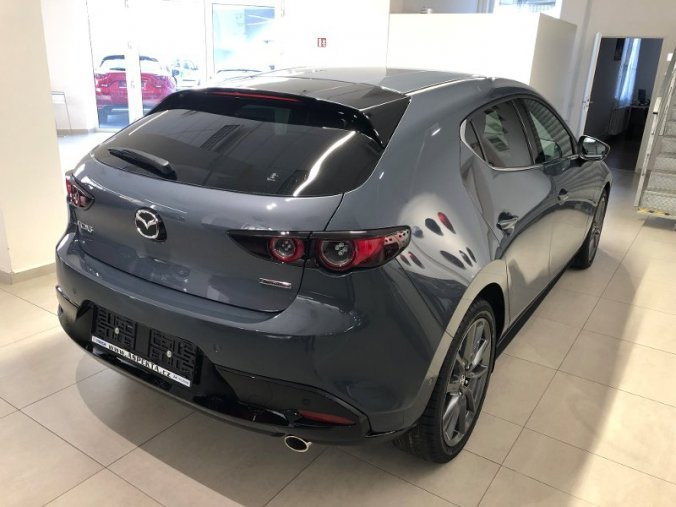 Mazda 3, 2.0i G 122K, barva šedá