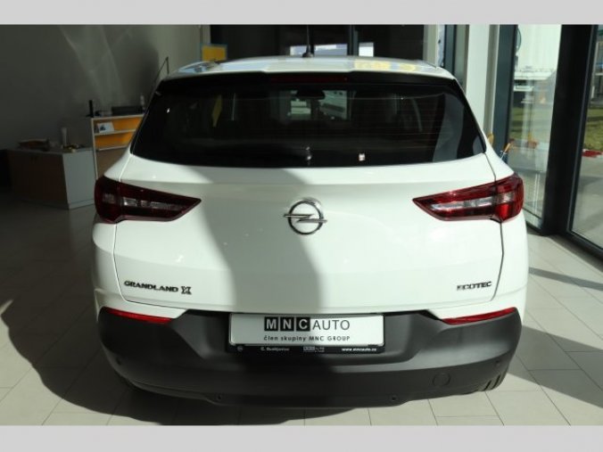 Opel Grandland X, SMILE 1.2 Turbo 96kW MT6, barva bílá