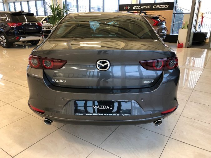 Mazda 3, Skyactiv-X180, barva šedá