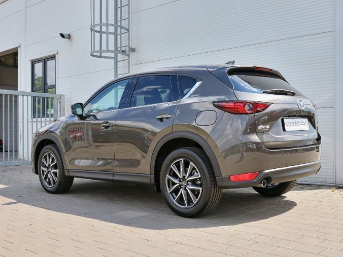 Mazda CX-5, 2,0i Skyactiv-G 121KW/165k 6AT AWD, barva šedá