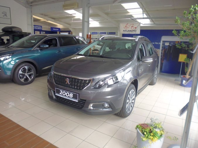 Peugeot 2008, ACTIVE 1,2 PureTech 82k + CITY s kamerou, barva šedá