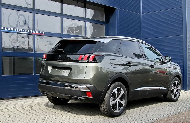 Peugeot 3008, Allure 1.5 BlueHDI 130 EAT8, barva šedá