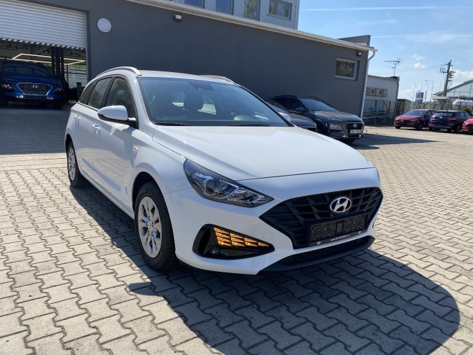 Hyundai i30, 1,5i CVVT 81 kW (95 NAT) 6 st. man, barva bílá