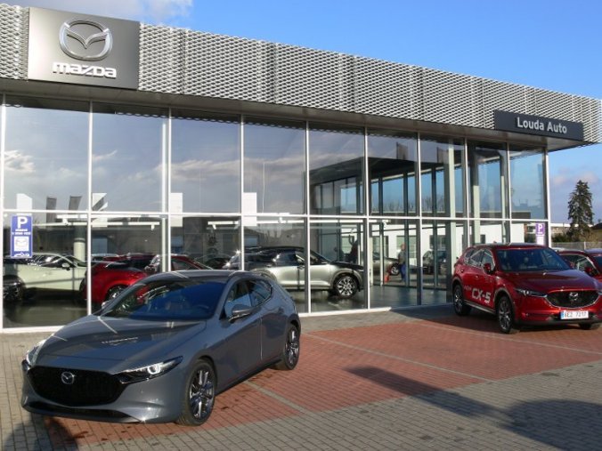 Mazda 3, 2.0 Skyactiv G122 A/T, barva šedá