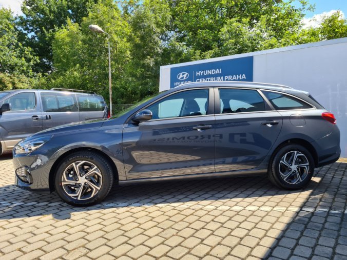 Hyundai i30, 1,0 T-GDI 88 kW, barva šedá