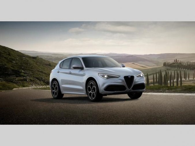 Alfa Romeo Stelvio, Veloce 4x4 2,0 280PS,nový mod., barva stříbrná