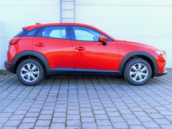 Mazda CX-3, 2,0 Skyactiv-G 121k/89kW, barva červená