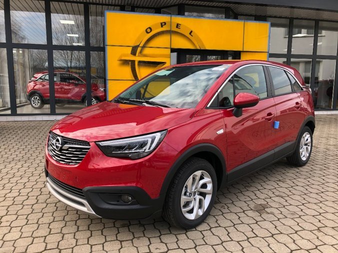 Opel Crossland X, Innovation 1.2 Turbo 81 kW, barva červená