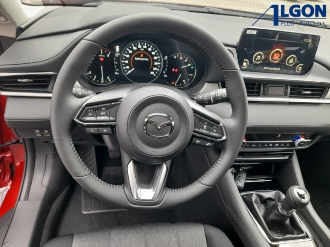 Mazda 6, 2,0i 165k, barva červená