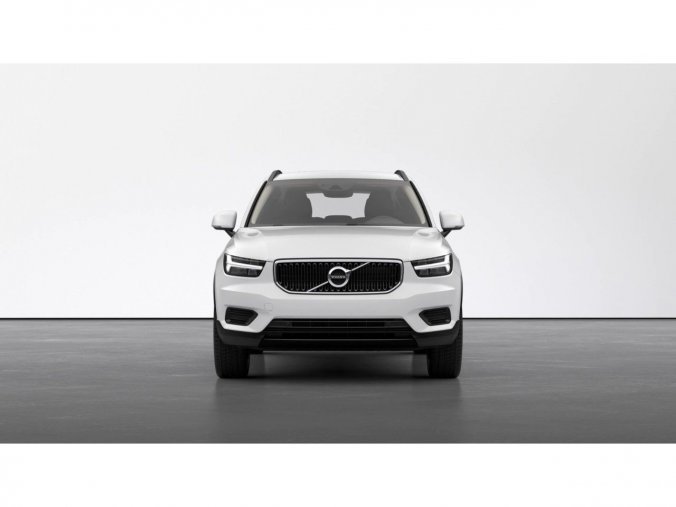 Volvo XC40, SUV, Momentum Core T2 FWD, barva bílá